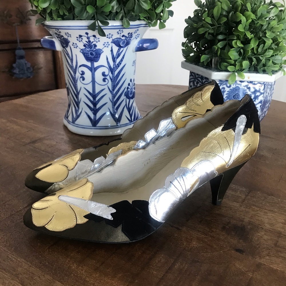 Vintage 80s 90s metallic Avant Garde spike pumps